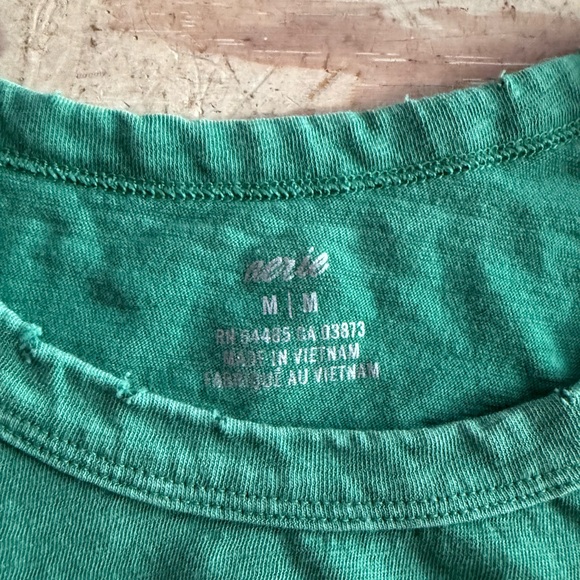 Aerie tshirt size m - Picture 2 of 2